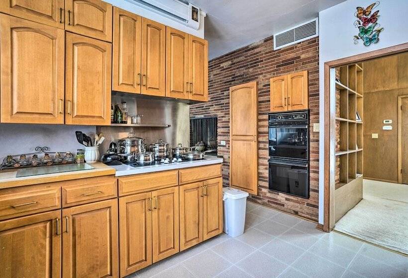 15 Mi To Downtown Minneapolis: Retreat On 5 Acres