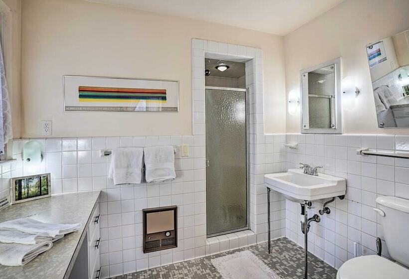 15 Mi To Downtown Minneapolis: Retreat On 5 Acres