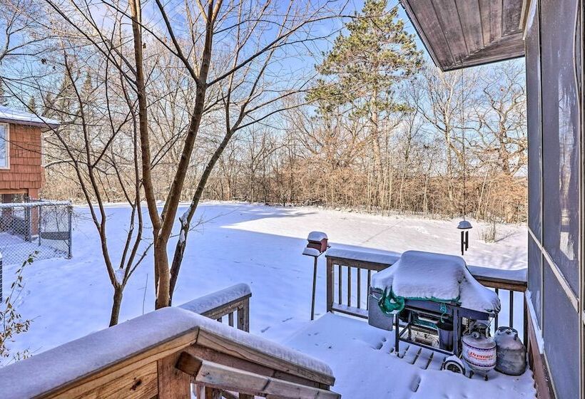 15 Mi To Downtown Minneapolis: Retreat On 5 Acres