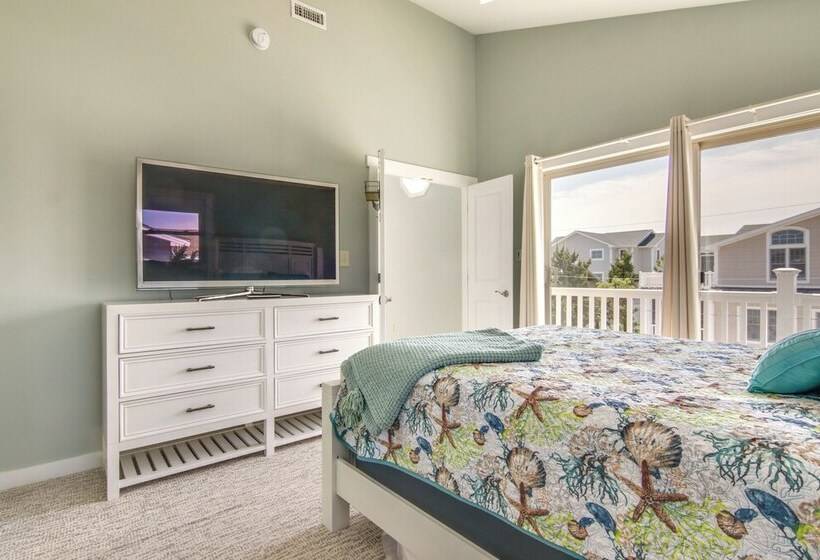 Idyllic South Bethany Home W/ Private Beach Access