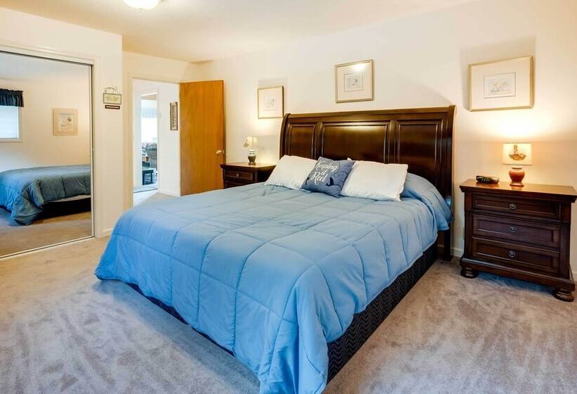 Fishermen S Paradise In Coos Bay: Walk To Beach!