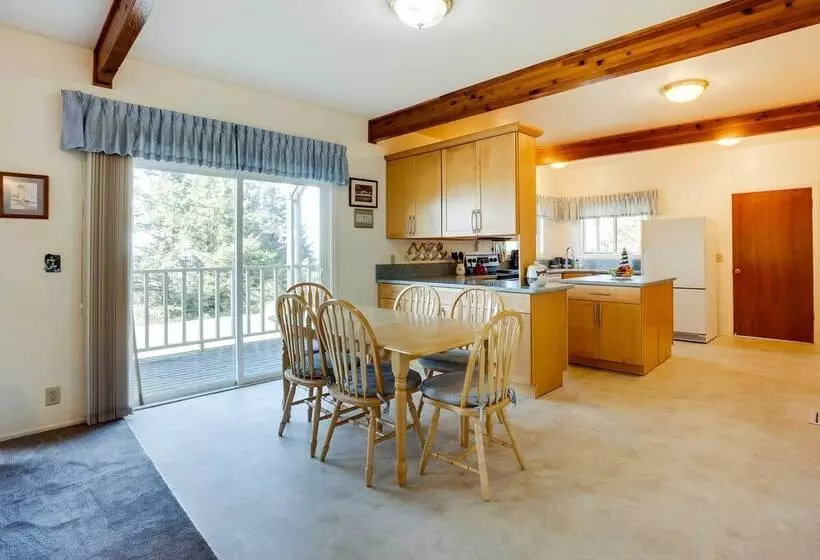 Fishermen S Paradise In Coos Bay: Walk To Beach!