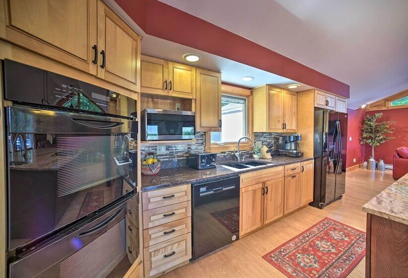 Spacious Wells Oasis W/ Decks On Little Lake!