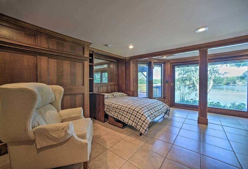 Spacious Wells Oasis W/ Decks On Little Lake!