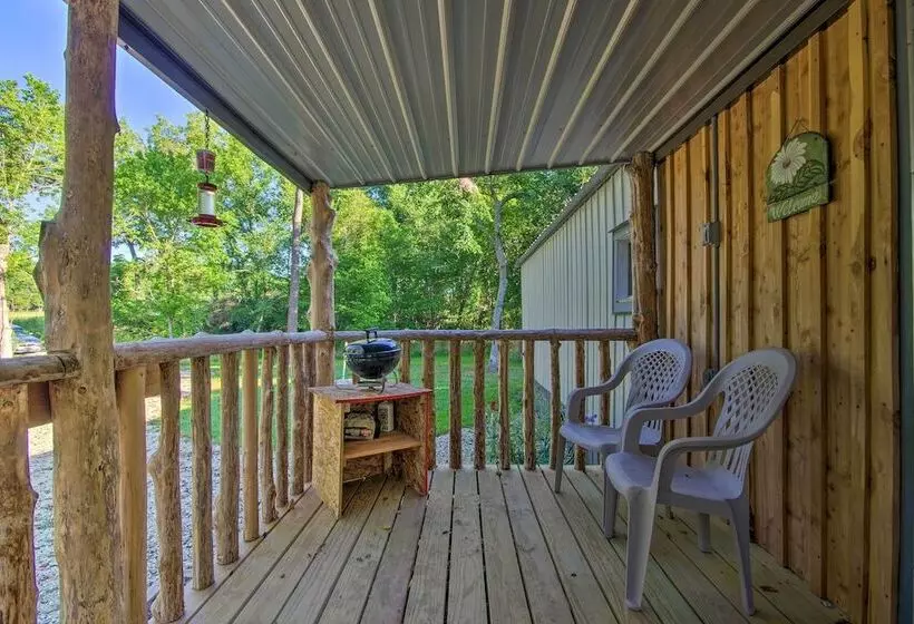 Unique Creekside Escape   Enjoy On Site Goats!