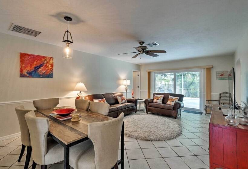 Pet Friendly Home W/ Pool, Close To Venice Beaches