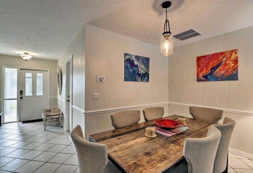 Pet Friendly Home W/ Pool, Close To Venice Beaches