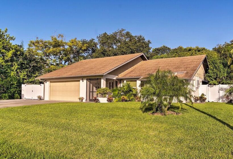 Pet Friendly Home W/ Pool, Close To Venice Beaches