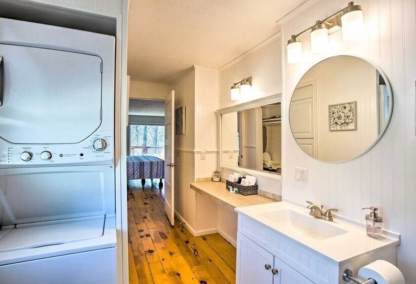 Versatile Home W/ Deck & Grill, 1 Mi To Lake!