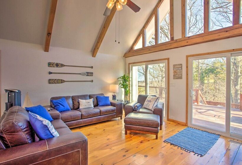 Versatile Home W/ Deck & Grill, 1 Mi To Lake!