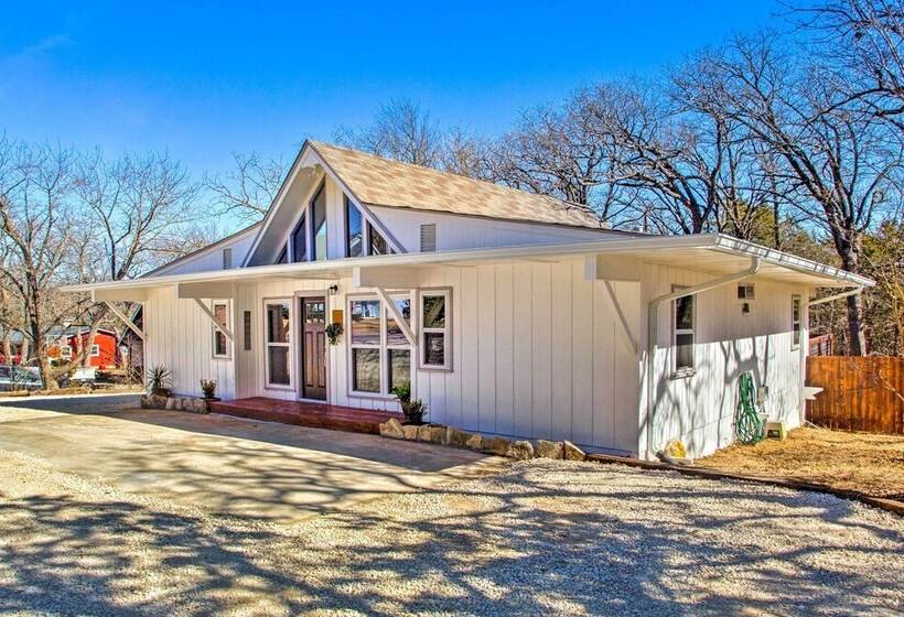 Versatile Home W/ Deck & Grill, 1 Mi To Lake!