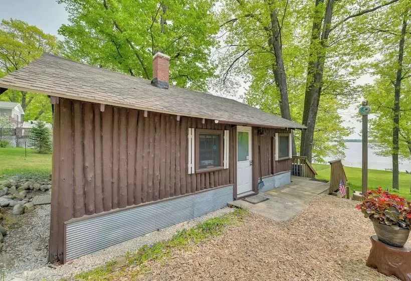 Waterfront Paradise Lake Cottage W/ Private Dock!