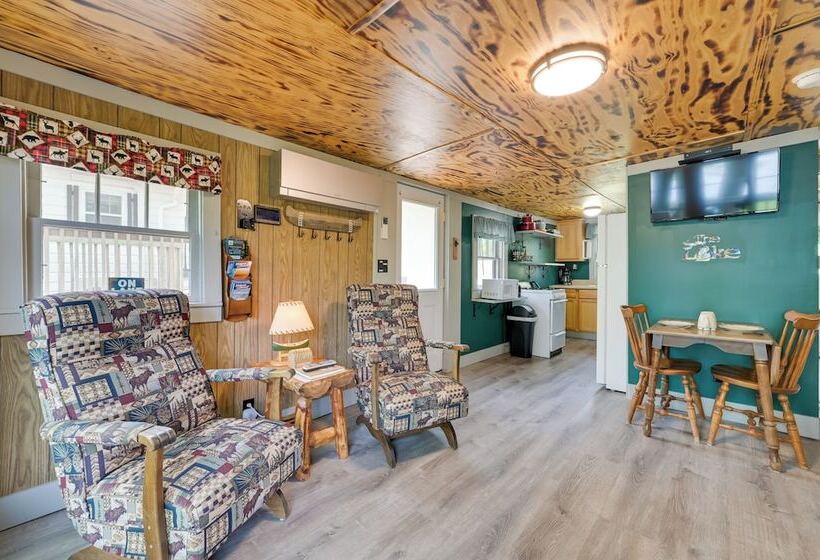 Waterfront Paradise Lake Cottage W/ Private Dock!