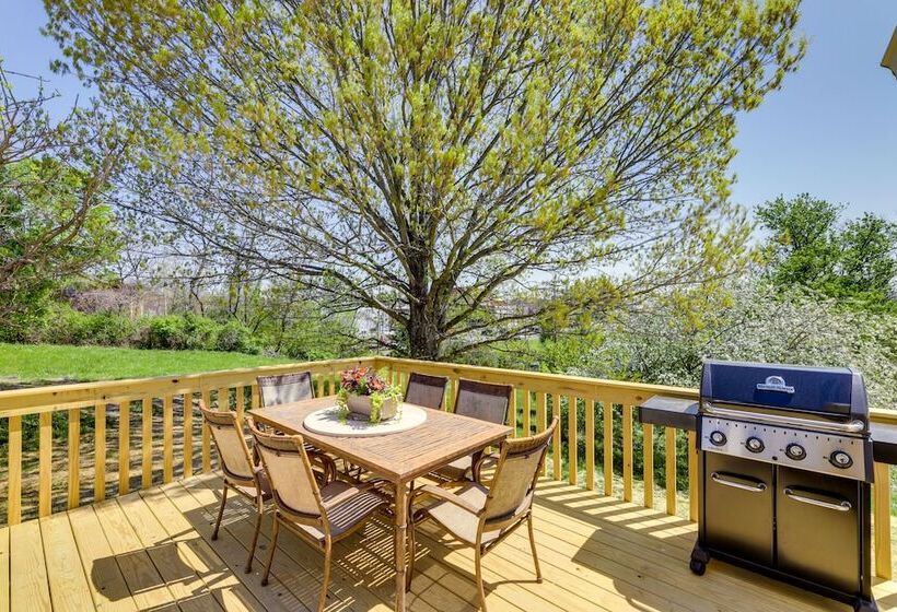 Williamstown Vacation Rental: Private Deck & Yard