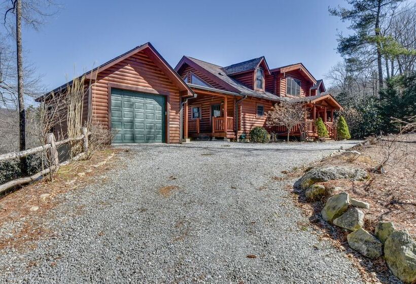 Wooded Cabin: Mtn Views, Hot Tub & 2 Decks!