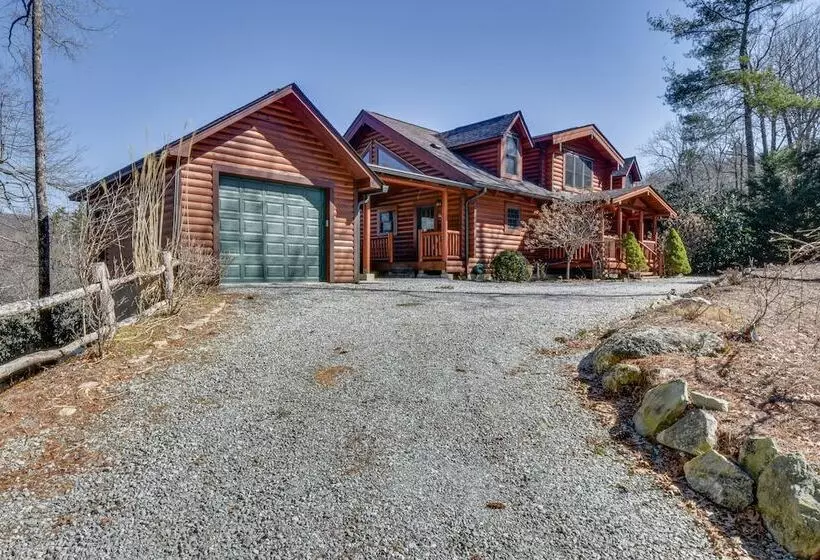 Wooded Cabin: Mtn Views, Hot Tub & 2 Decks!