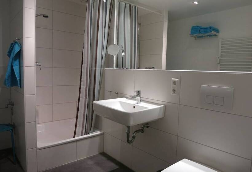 هتل Apartments Am Südkanal