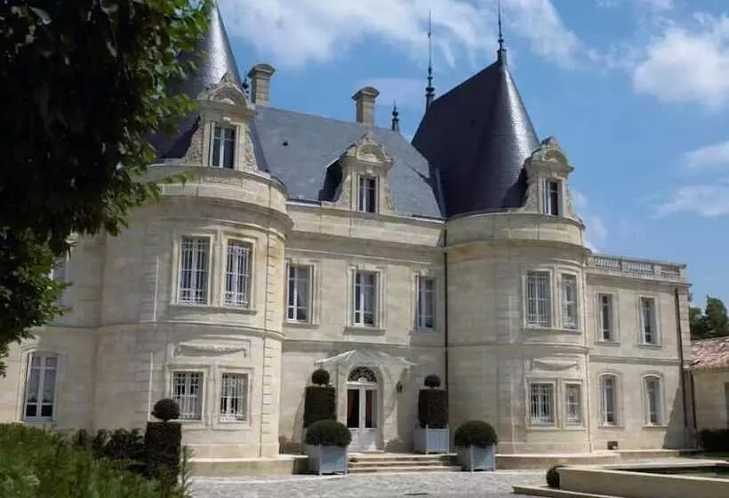 Aamiaismajoitus (B&B) Chambre D Hôtes Château De Lussac