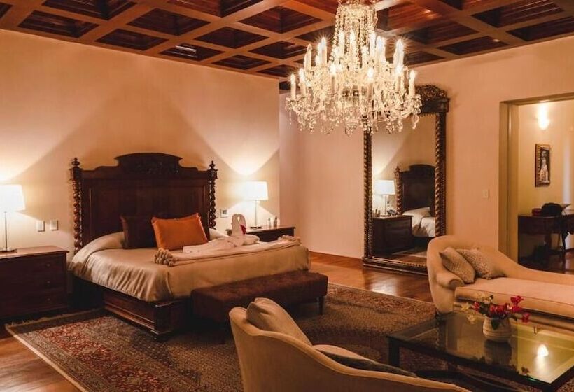 هتل & Hacienda La Caravedo