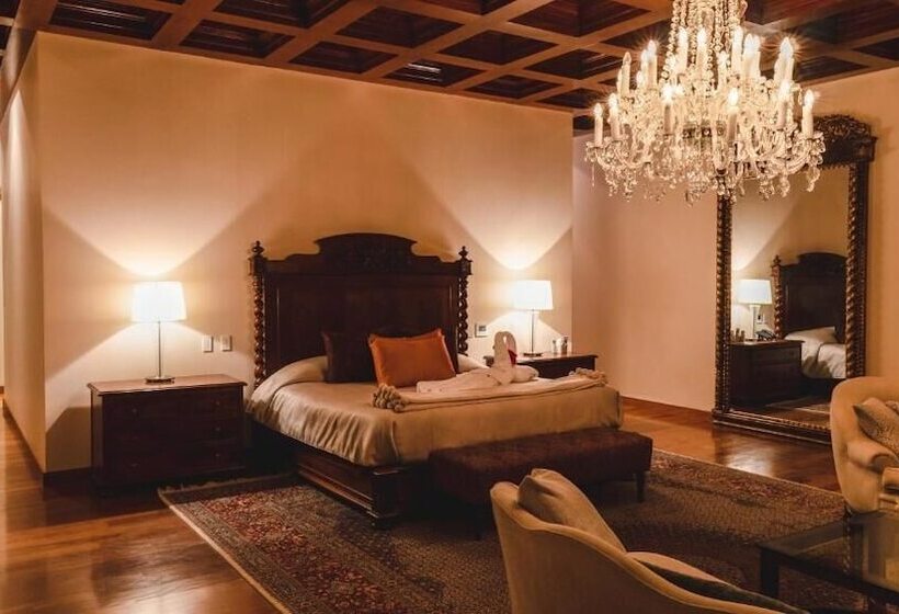 هتل & Hacienda La Caravedo