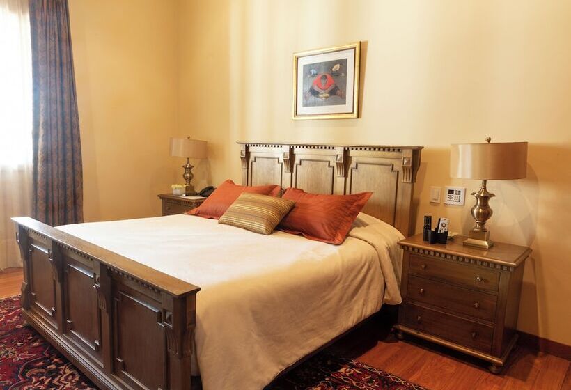 هتل & Hacienda La Caravedo