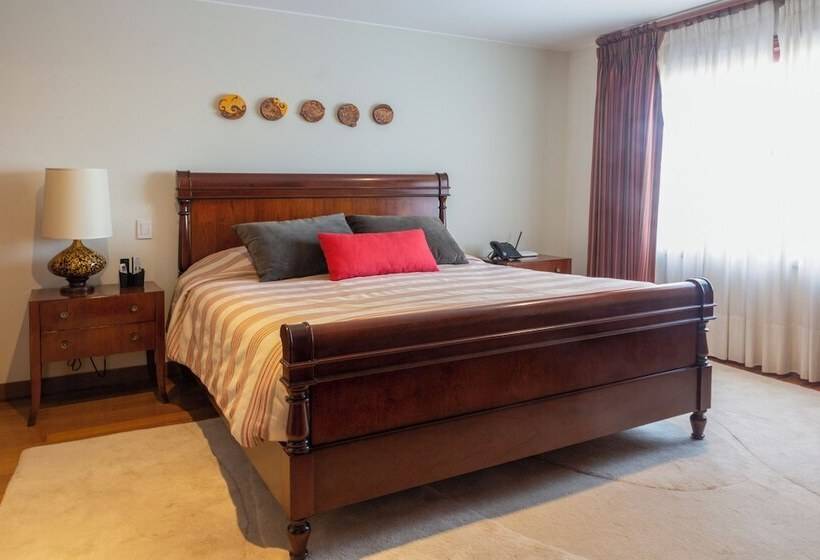 هتل & Hacienda La Caravedo