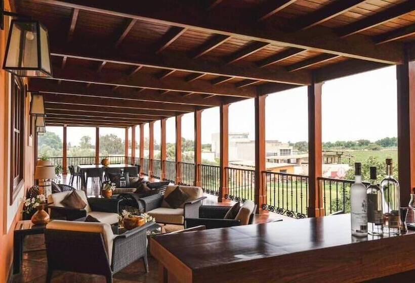 هتل & Hacienda La Caravedo