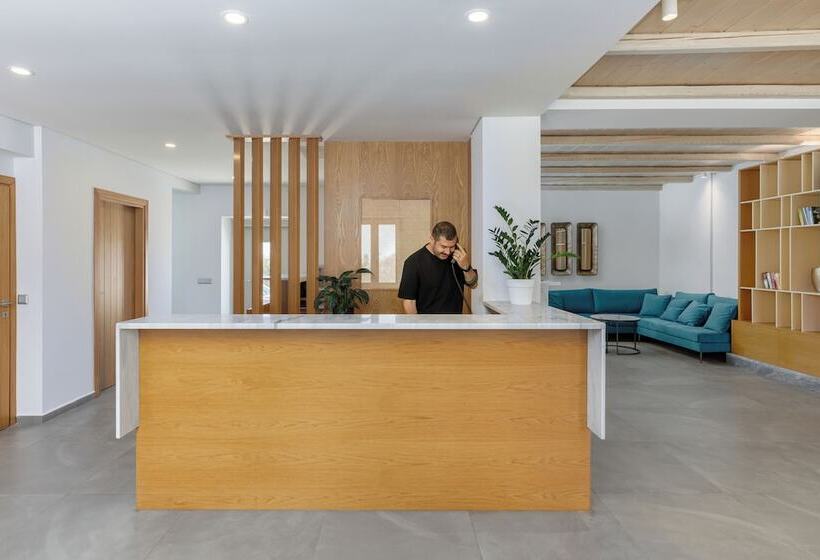 ホテル Margazi Areopolis Luxury Rooms