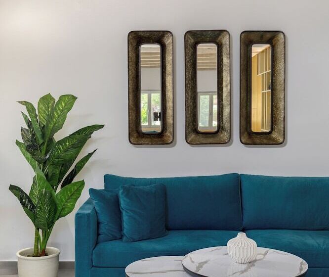 ホテル Margazi Areopolis Luxury Rooms