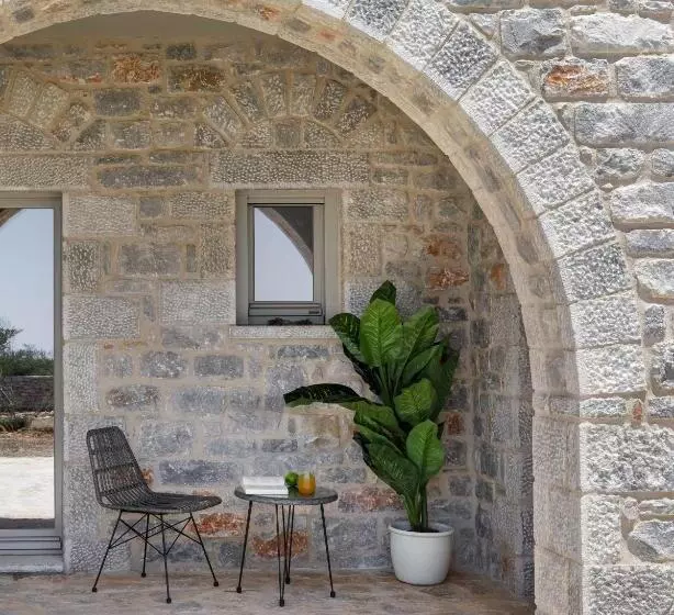 Hotelli Margazi Areopolis Luxury Rooms