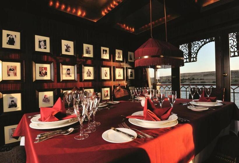 هتل Movenpick Ss Misr. Monday Friday