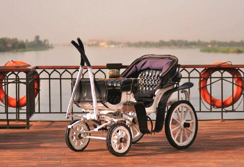 هتل Movenpick Ss Misr. Monday Friday