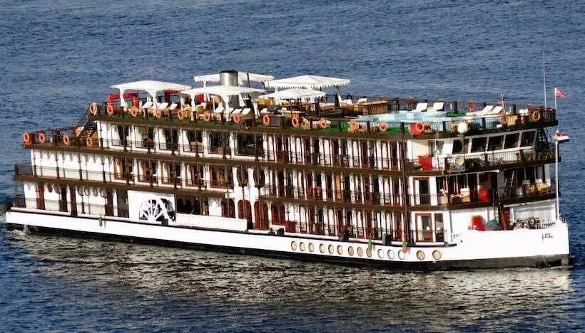 هتل Movenpick Ss Misr. Monday   Friday