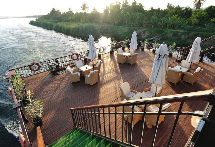 هتل Movenpick Ss Misr. Monday Friday