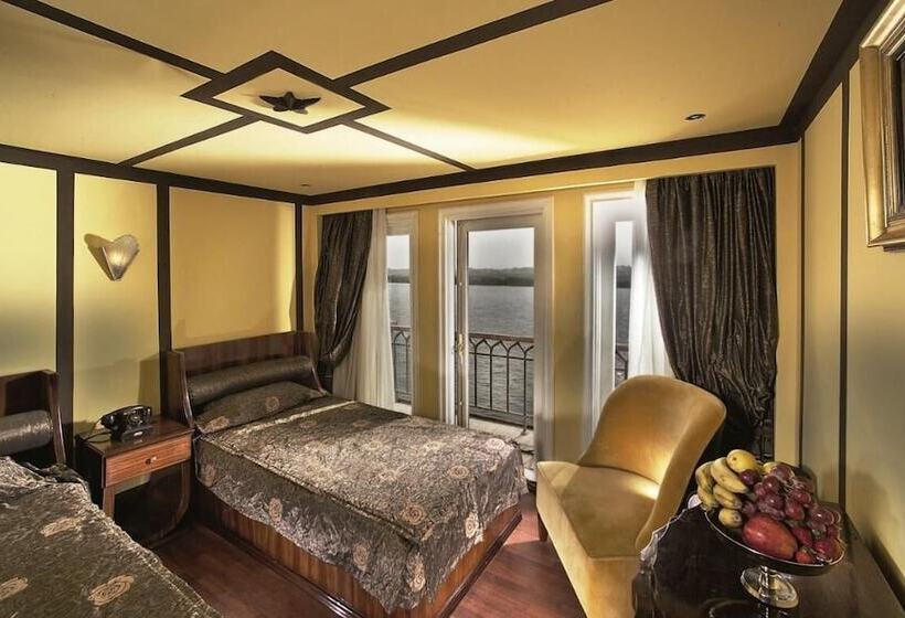 هتل Movenpick Ss Misr. Monday Friday