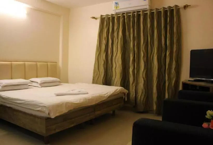 Hotelli Niraj International