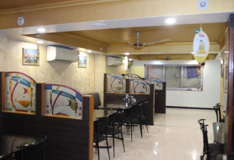 酒店 Niraj International