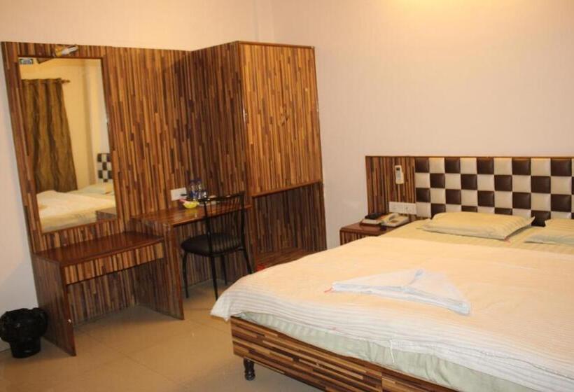 酒店 Niraj International