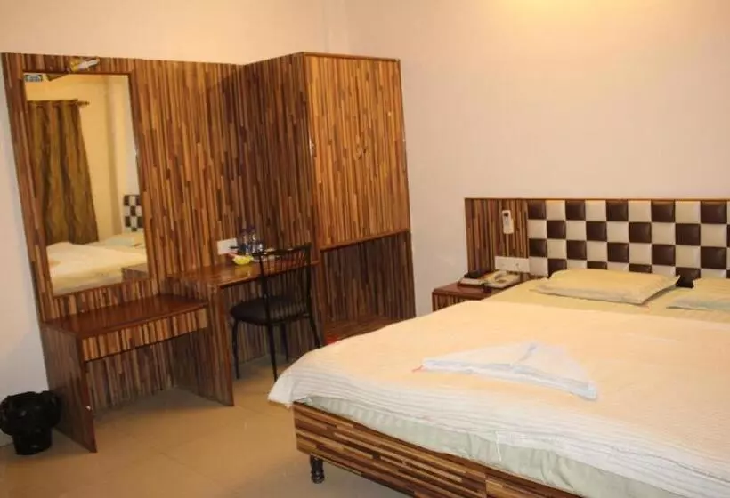 Hotelli Niraj International