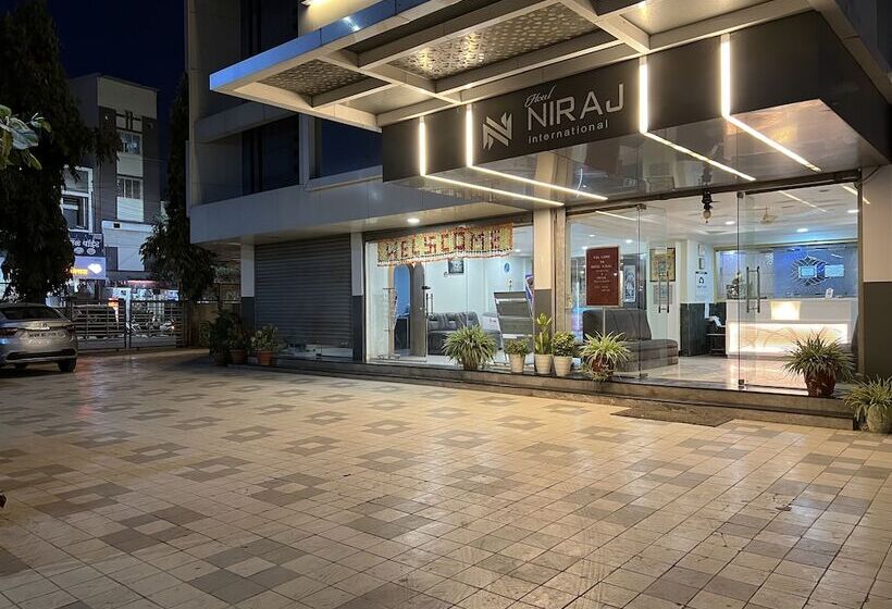 酒店 Niraj International