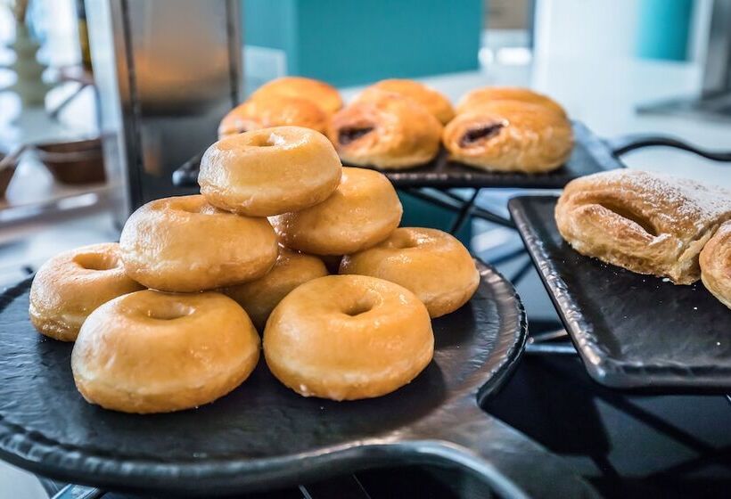 هتل Occidental Mar Menor