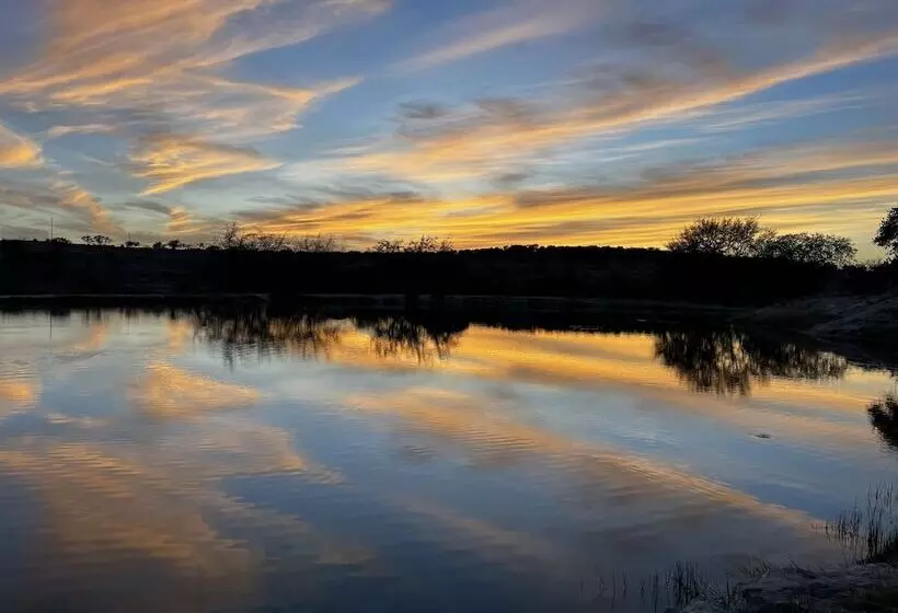 Maaseutuhotelli Y.o. Ranch Headquarters