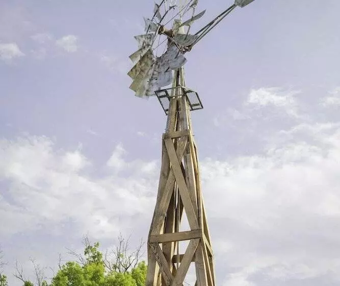 Maaseutuhotelli Y.o. Ranch Headquarters