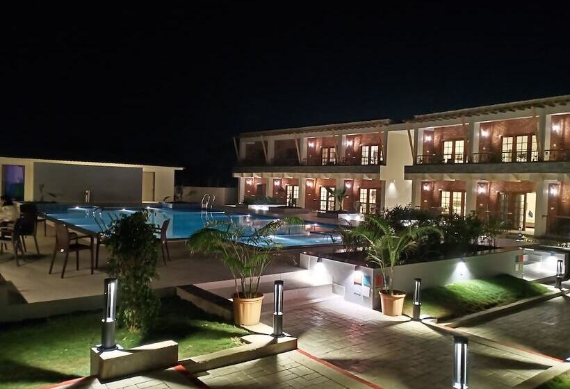 בית מלון כפרי The Creek Boutique Resort & Spa