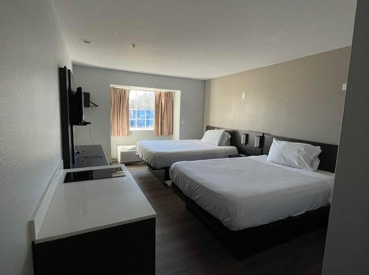 Motel 6 Mcalester, Ok   South