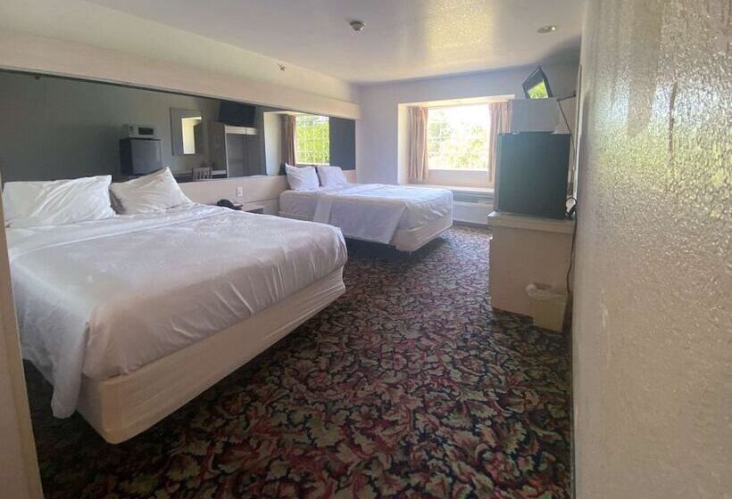 Motel 6 Mcalester, Ok   South