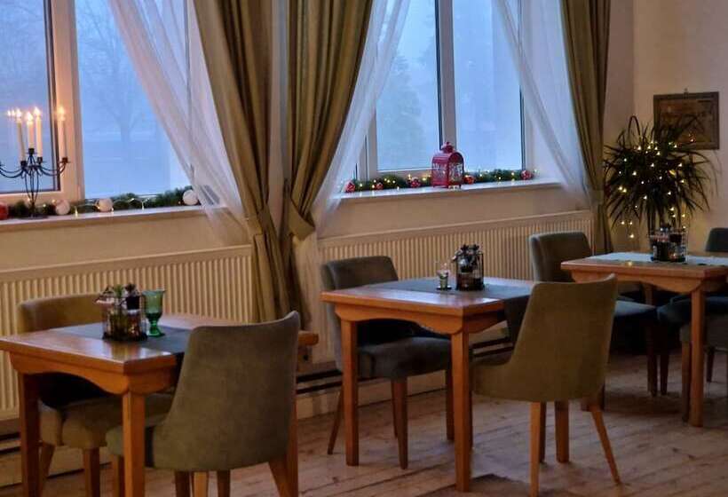 פנסיון Ongal Guest Houses