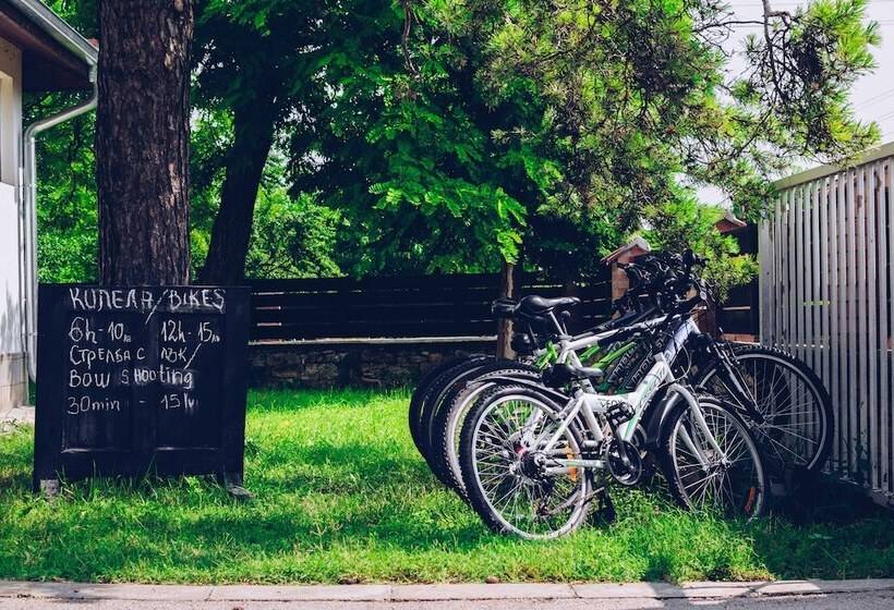 פנסיון Ongal Guest Houses