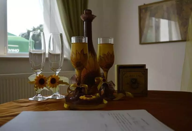 Majatalo Ongal Guest Houses