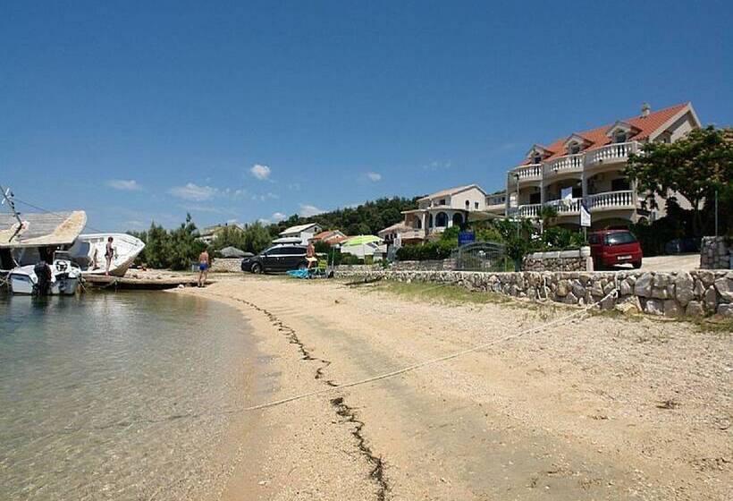 پانسیون Pansion Gea